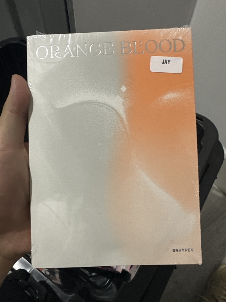 Enhypen Orange Blood versión Engene