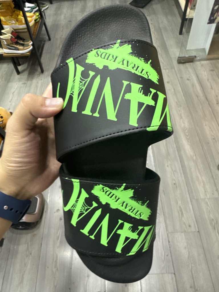 Stray Kids Maniac Chanclas