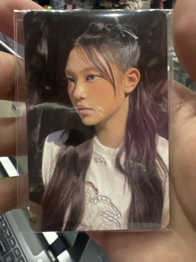 New Jeans Photocard oficial Season Greetings