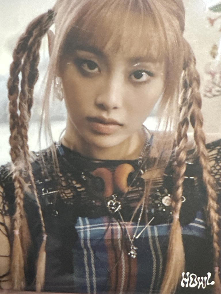 Chuu Howl Ever Music Album