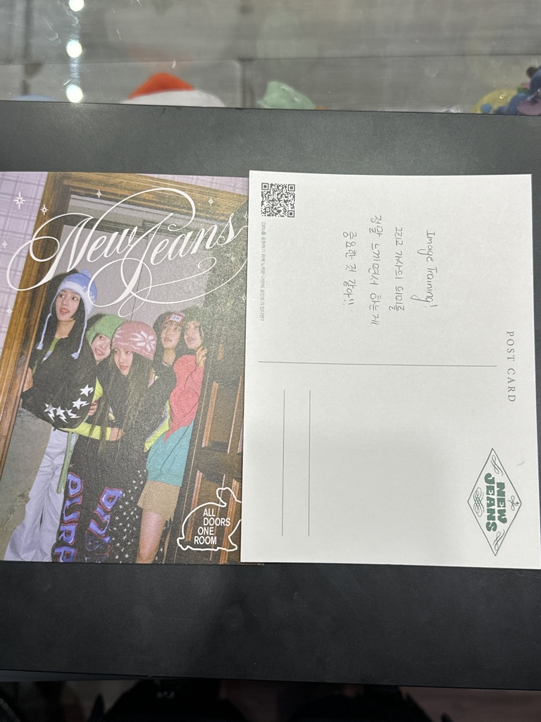 Postcard New Jeans OMG Oficial