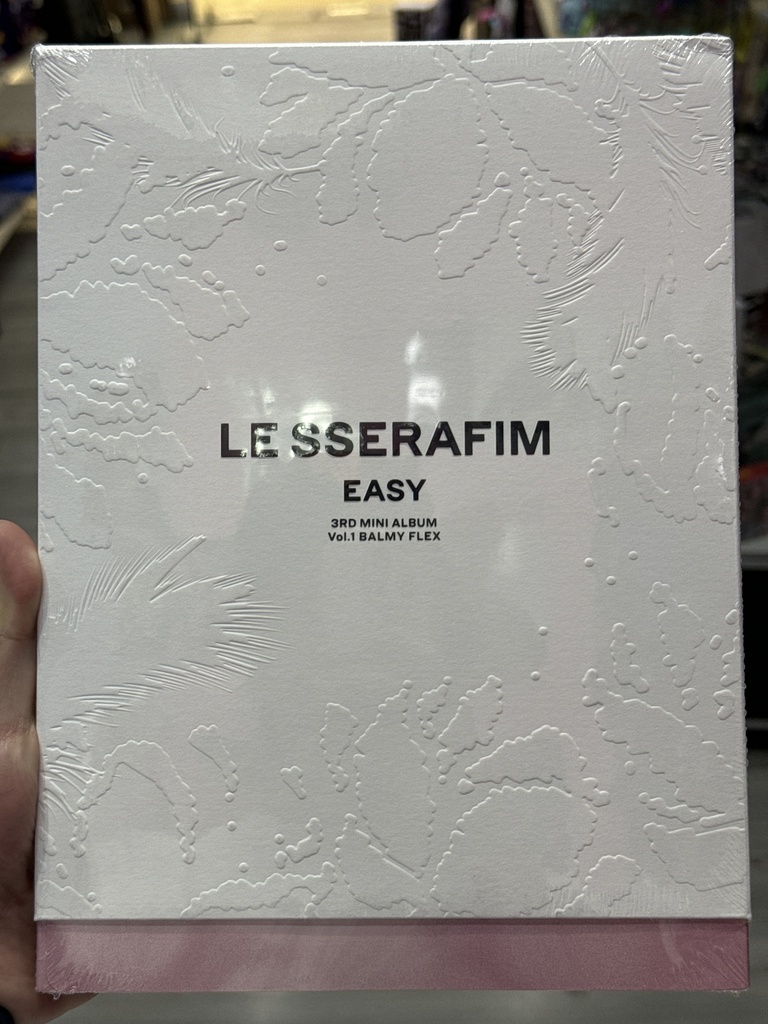 Le sserafim Easy TARGET