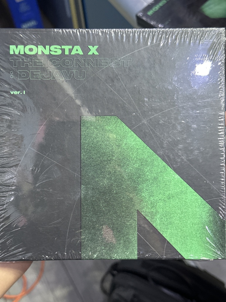 MONSTA X THE CONNECT DEJAVU