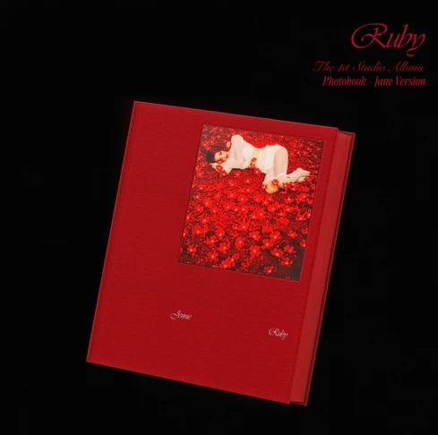 JENNIE 1st Studio Album - Ruby (Photobook Ver.)