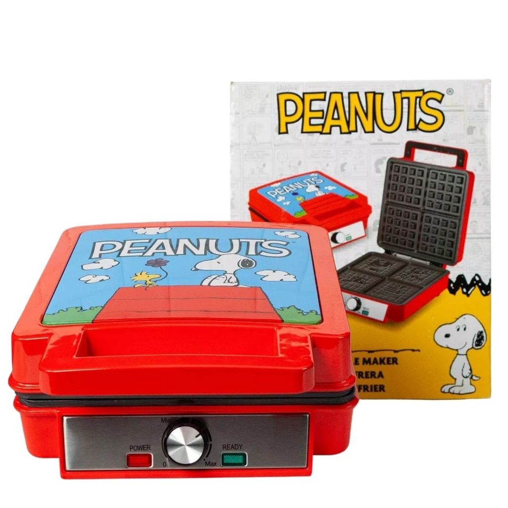 Uncanny Brands Peanuts Snoopy Waflera Deluxe WM5-PEA-SN1