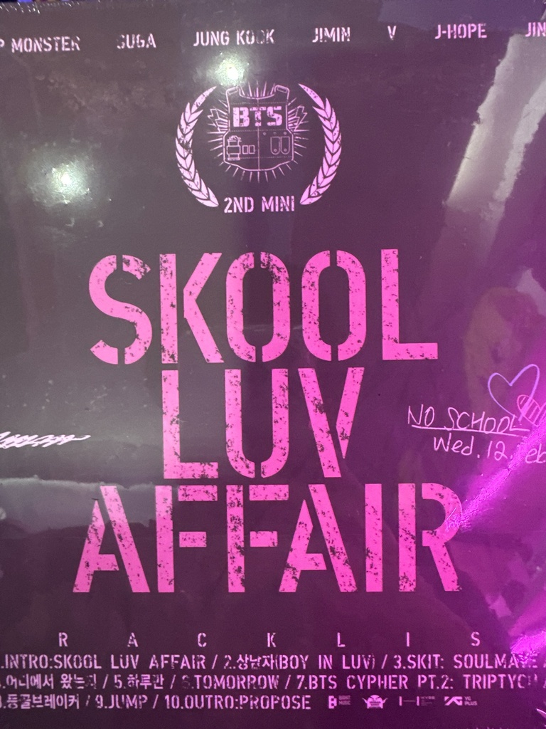 BTS skool luv affair