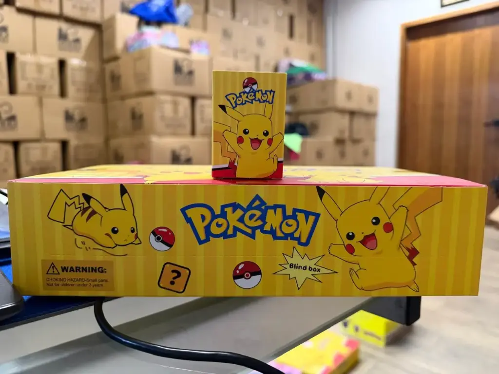 Pokémon Caja Sorpresa Llavero