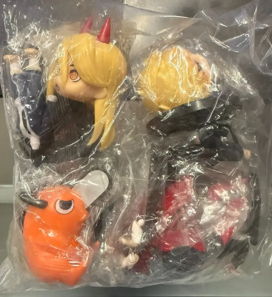 Anime Paquete de Figuras Chainsaw Man