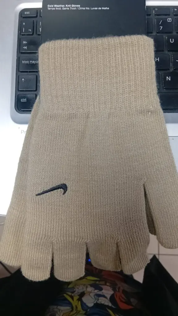 NIKE GUANTES BEIGE