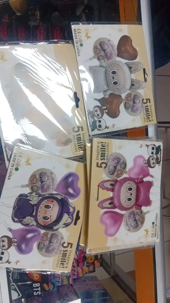 Globos Labubus