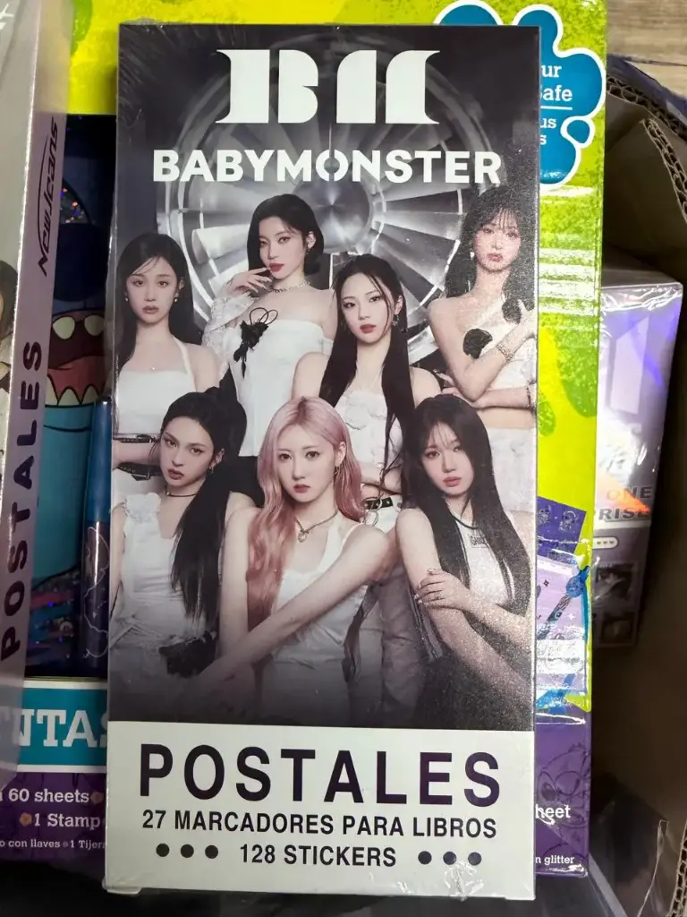 Caja PC Baby Monster (27 PC 128 stickers)