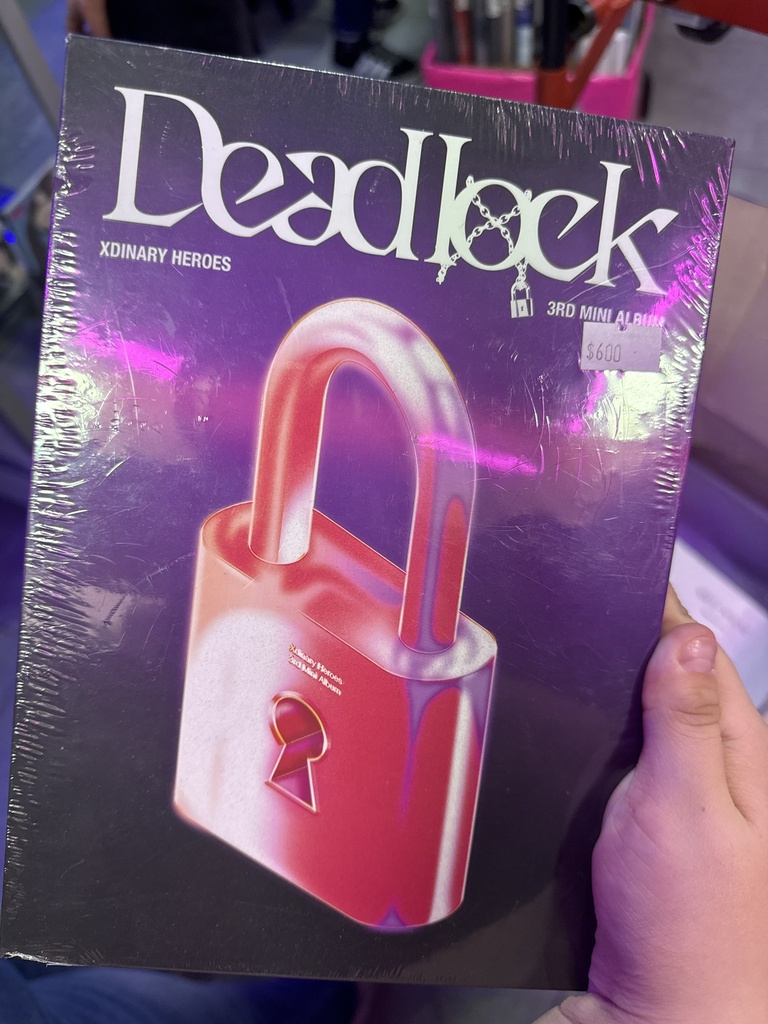 Xdinary Heroes Deadlock