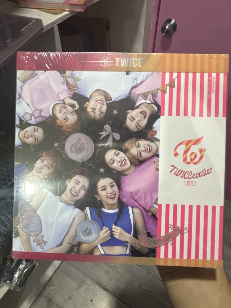Twice Twicecoaster: Lane 1