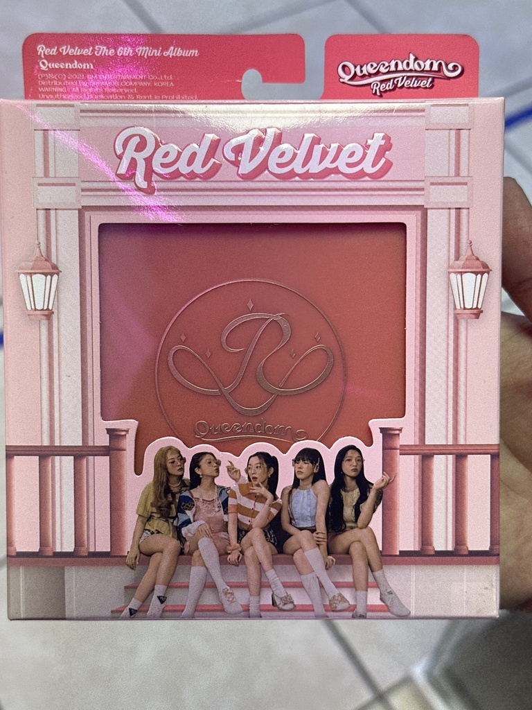 Red Velvet Queendom versión girls case
