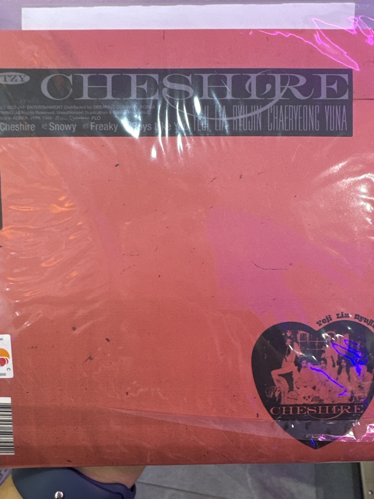 Itzy Cheshire Special