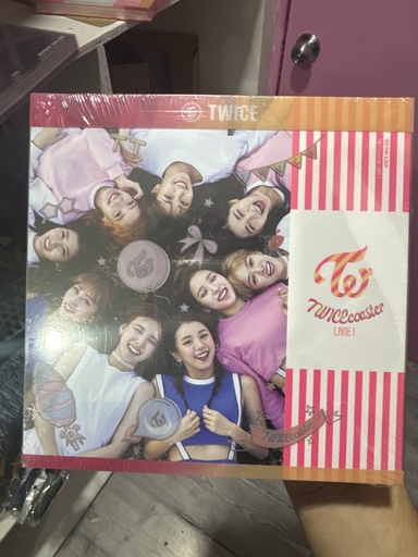 Twice Twicecoaster: Lane 1