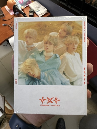 TXT Minisode 3: Light Kit album